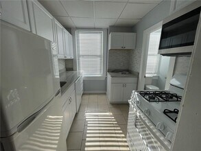 40-40 Freebody St in Newport, RI - Building Photo - Building Photo