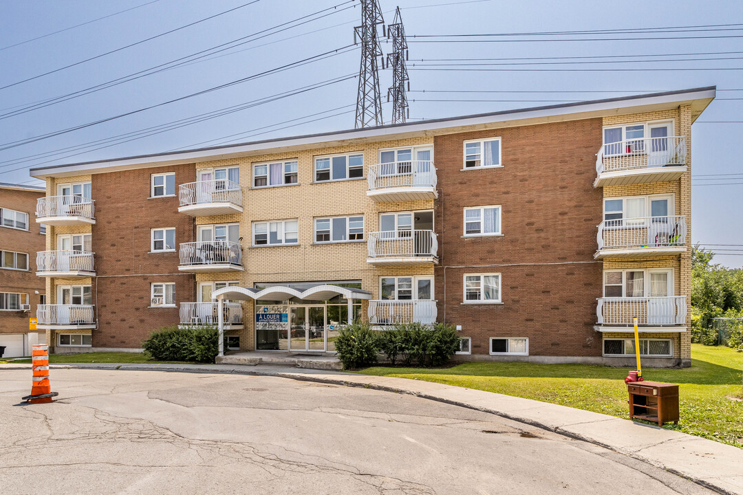 10124 Meilleur Pl in Montréal, QC - Building Photo