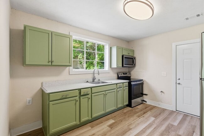 116 Chester Ave in Opelika, AL - Building Photo - Building Photo