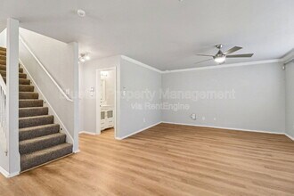 9639 Shetland Park in San Antonio, TX - Building Photo - Building Photo