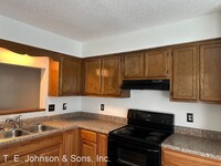 371 E Montcastle Dr photo'