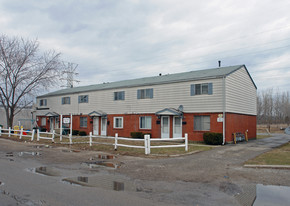 Towne House Court Apartments