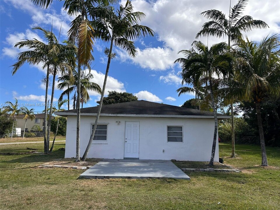 28845 SW 162nd Ave in Homestead, FL - Building Photo