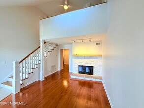 25 Meadow Ave in Monmouth Beach, NJ - Building Photo - Building Photo