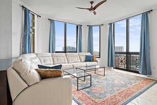 701 S Olive Ave in West Palm Beach, FL - Building Photo