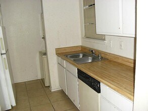 12615 Brookglade Cir in Houston, TX - Building Photo - Building Photo