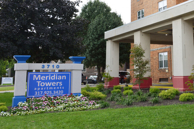 Meridian Towers in Indianapolis, IN - Building Photo - Building Photo