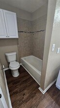 212 S Shady Shores Dr in Lake Dallas, TX - Building Photo - Building Photo