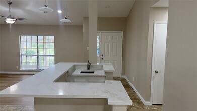 1413 Colmar Dr in Plano, TX - Foto de edificio - Building Photo