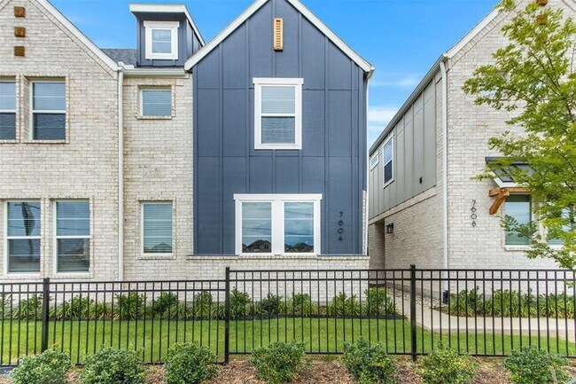 7604 Resting Mews in North Richland Hills, TX - Building Photo - Building Photo
