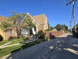 5015 N Monitor Ave in Chicago, IL - Building Photo