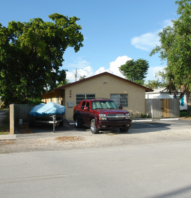 206 SW 21st St in Fort Lauderdale, FL - Building Photo - Building Photo