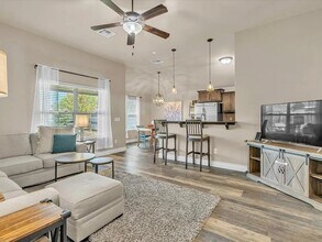 18204 Sandhurst Ct in Edmond, OK - Building Photo - Building Photo