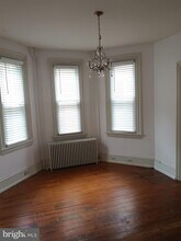 220 Pennsylvania Ave in Avondale, PA - Foto de edificio - Building Photo