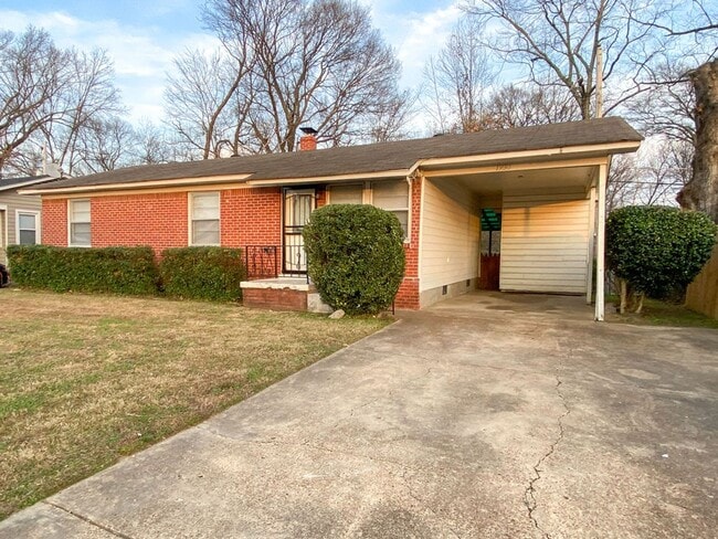 1930 Tahiti Ln in Memphis, TN - Building Photo - Building Photo