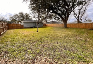 1318 Pine Ln in Port Neches, TX - Building Photo - Building Photo
