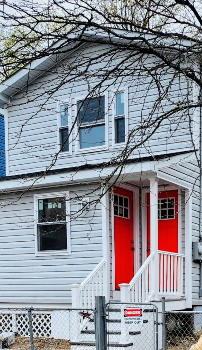 30 New St, Unit 2nd Floor