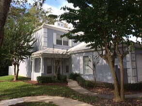 4871 Walden Cir in Orlando, FL - Building Photo - Building Photo