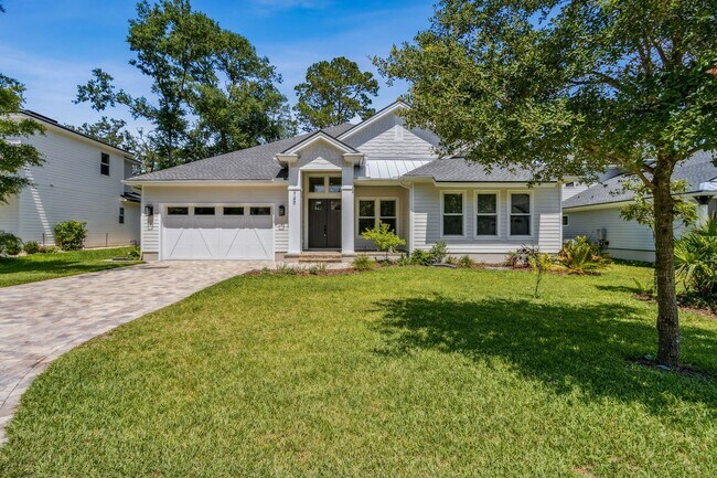 property at 740 Magnolia Blf Wy
