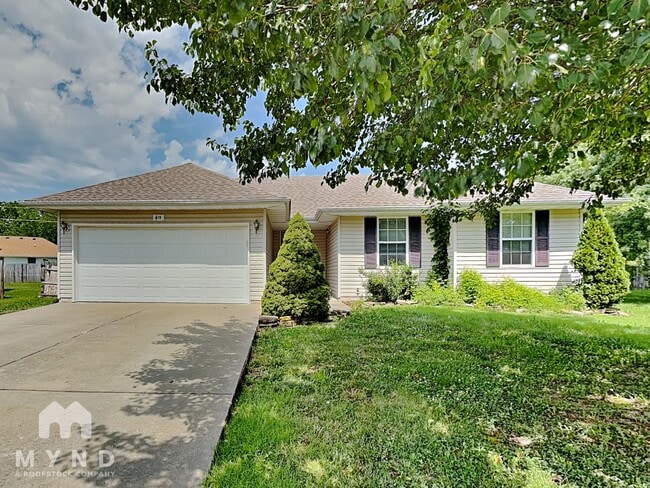 property at 419 S Sherwood Ave