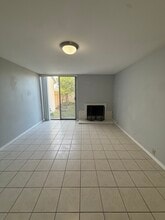 2617 Lakemoor Pl in West Covina, CA - Foto de edificio - Building Photo