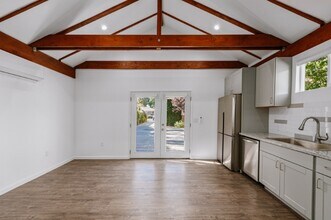 5636 Natick Ave in Los Angeles, CA - Building Photo - Building Photo