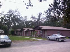 Gibson Court Apartments in Tampa, FL - Foto de edificio - Building Photo