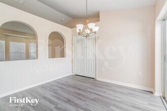 711 Hamster Way in Kissimmee, FL - Building Photo - Building Photo