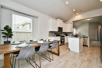 7847 Grand Louis Way in Spring, TX - Building Photo - Building Photo