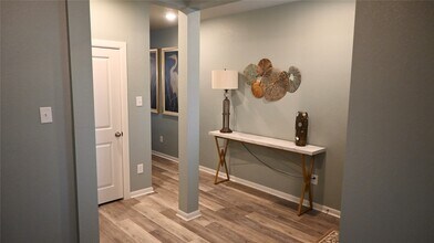 127 Winged Elm Ct in Willis, TX - Foto de edificio - Building Photo