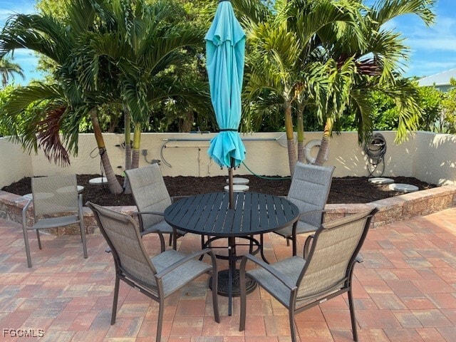 property at 5410 Chiquita Blvd S