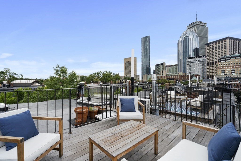 7 Holyoke St, Unit 5 in Boston, MA - Building Photo