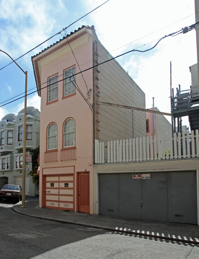 16 Linda St in San Francisco, CA - Building Photo - Building Photo