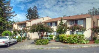 Ferndale Manor in Ferndale, WA - Foto de edificio - Building Photo