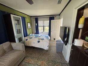 1721 Montcalm St, Unit SoDo District Studio in Orlando, FL - Foto de edificio - Building Photo