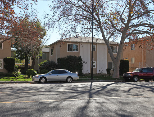 366 W Alameda Ave in Burbank, CA - Foto de edificio - Building Photo