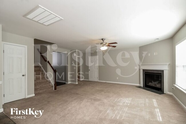 2194 Longburn Dr in Kernersville, NC - Building Photo - Building Photo