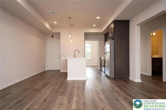 1210 Eaton Ave, Unit 305 in Bethlehem, PA - Building Photo - Building Photo