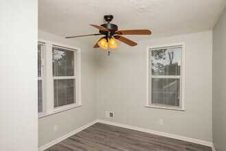 1744 Woodford Rd in Columbia, SC - Building Photo - Building Photo