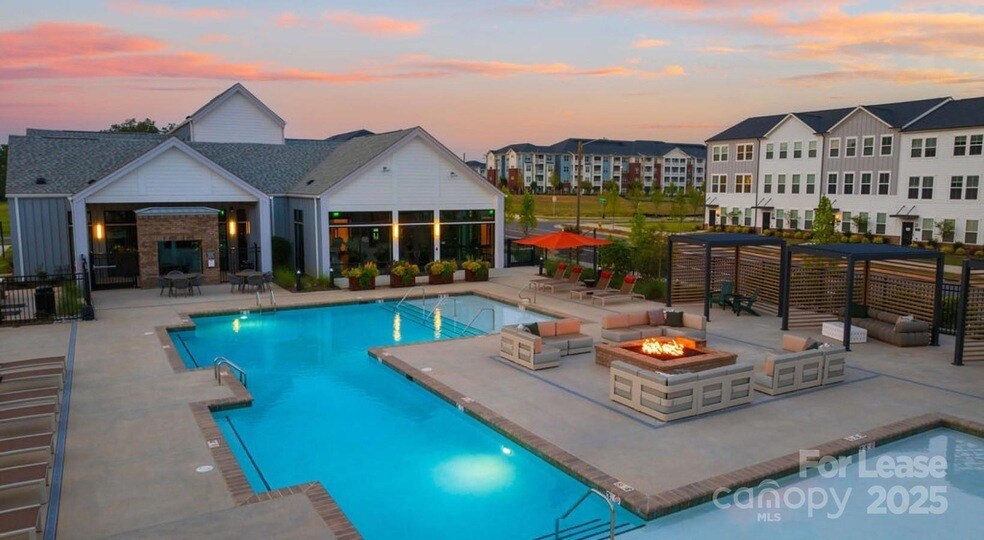 2020 Winters Eve Dr, Unit B1 in Charlotte, NC - Building Photo