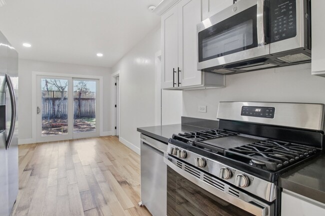 30 Bloomfield Rd in Sebastopol, CA - Building Photo - Building Photo