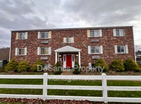946 Carle St in Baden, PA - Building Photo