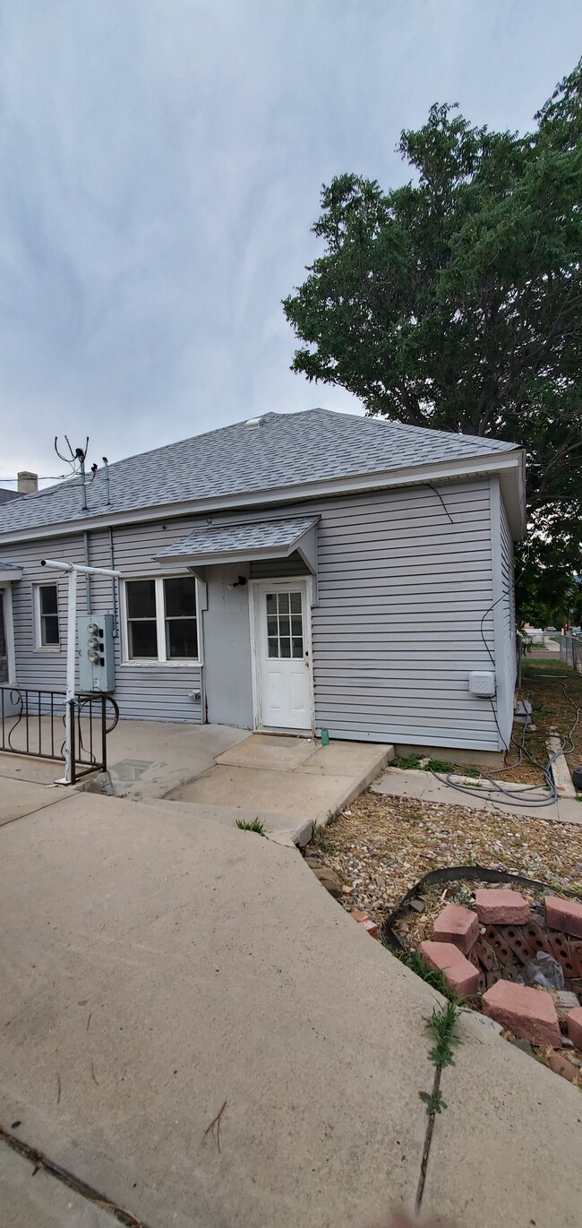 522 E First St, Unit A in Trinidad, CO - Building Photo - Building Photo