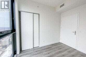 60 Frederick St in Kitchener, ON - Building Photo - Building Photo