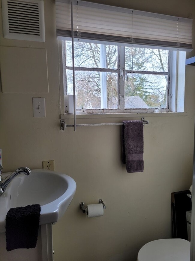 181 1/2 S Main St in Bowling Green, OH - Building Photo - Building Photo