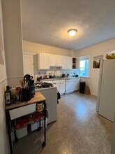 12 Pinkham Rd, Unit 1 in Medford, MA - Building Photo - Building Photo