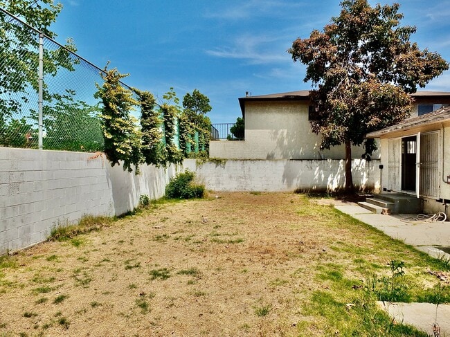 3743 W 132nd St in Hawthorne, CA - Building Photo - Building Photo