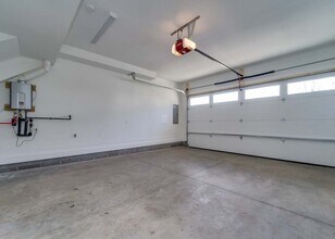 1213 10th Ave N, Unit 12 in Nashville, TN - Building Photo - Building Photo