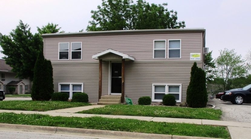 304 Lindell Dr in Normal, IL - Building Photo