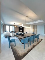 17975 Collins Ave, Unit 1002 in Sunny Isles Beach, FL - Building Photo - Building Photo